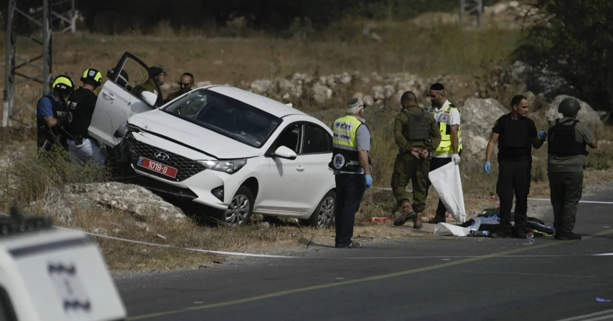 شهيدان في عملية اطلاق نار بالخليل .. وسموتريتش وبن غفير يدعوان لإحتلال الضفة وتفكيك السلطة